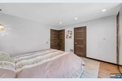 247 Glenwood Avenue, Leonia, NJ 07605 - Photo 16