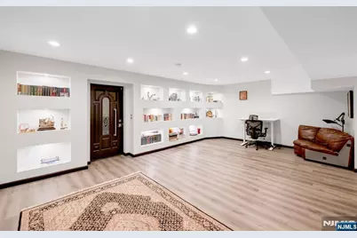 247 Glenwood Avenue, Leonia, NJ 07605 - Photo 32