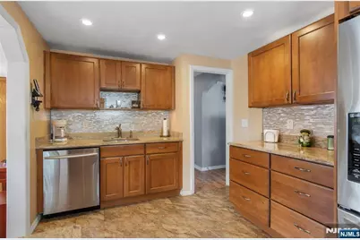 126 18th Avenue, Elmwood Park, NJ 07407 - Photo 14