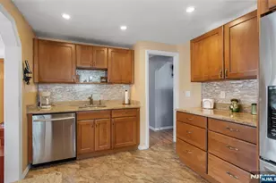126 18th Ave, Elmwood Park, NJ 07407 - Photo 14