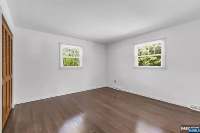15 E Timber Lane, West Milford, NJ 07435 - Photo 10