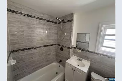 271 Vermont Avenue, Irvington, NJ 07111 - Photo 6