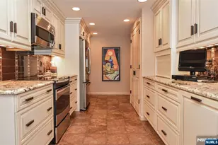 1360 Hamburg Turnpike 207, Wayne, NJ 07470 - Photo 12