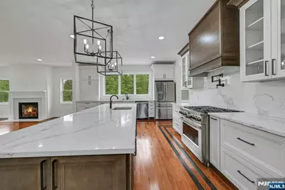 48 Pulis Avenue, Mahwah, NJ 07430 - Photo 8