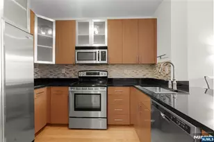24 Ave At Port Imperial 404, West New York, NJ 07093 - Photo 2