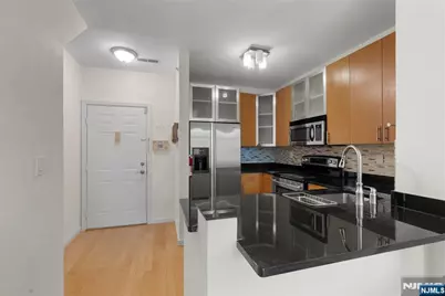 24 Ave At Port Imperial 404 #404, West New York, NJ 07093 - Photo 4