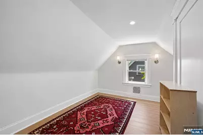 10 Mountain Place, Montclair, NJ 07043 - Photo 14