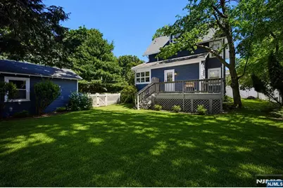 10 Mountain Place, Montclair, NJ 07043 - Photo 20