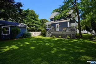 10 Mountain Pl, Montclair, NJ 07043 - Photo 20