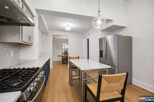 10 Mountain Pl, Montclair, NJ 07043 - Photo 8