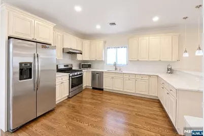 78 Lincoln Avenue, Cliffside Park, NJ 07010 - Photo 6