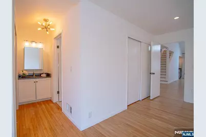 41 Sullivan Drive 4 #4, West Orange Township, NJ 07052 - Photo 16