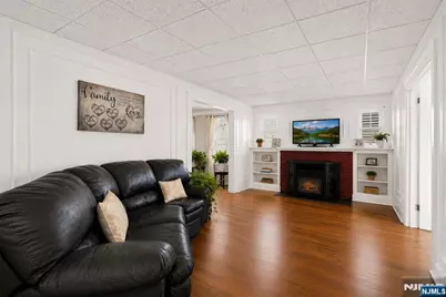 41 Berkeley Place, Bloomfield, NJ 07003 - Photo 2