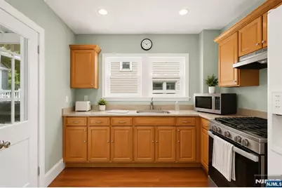 41 Berkeley Place, Bloomfield, NJ 07003 - Photo 6