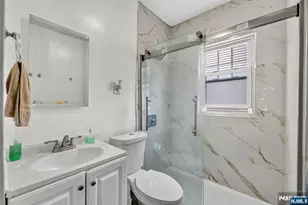 41 Berkeley Pl, Bloomfield, NJ 07003 - Photo 8