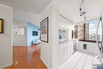 100 Old Palisade Road 1801 #1801, Fort Lee, NJ 07024 - Photo 10