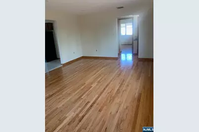 53 Washington Avenue, Little Ferry, NJ 07643 - Photo 2