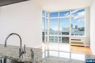 1807 Hudson Park, Edgewater, NJ 07020 - Photo 4