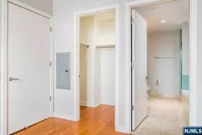 1807 Hudson Park, Edgewater, NJ 07020 - Photo 10