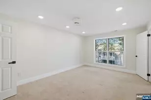 24 Mallard Ct 110, Englewood, NJ 07631 - Photo 12