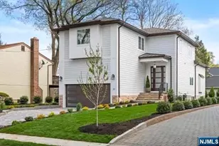 70 Columbus Dr, Tenafly, NJ 07670 - Photo 2
