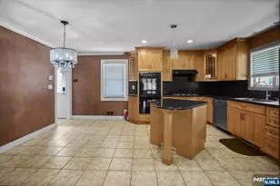 38 Carlson Ct, Closter, NJ 07624 - Photo 2