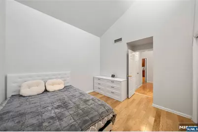 300 Gorge Road 62 #62, Cliffside Park, NJ 07010 - Photo 20