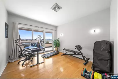 300 Gorge Road 62 #62, Cliffside Park, NJ 07010 - Photo 18