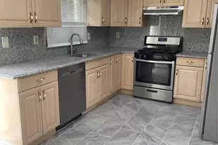 438A Myrtle A, Fort Lee, NJ 07024 - Photo 4