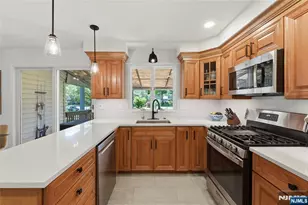 2430 Cleveland Ave, Washington Township, NJ 07676 - Photo 14