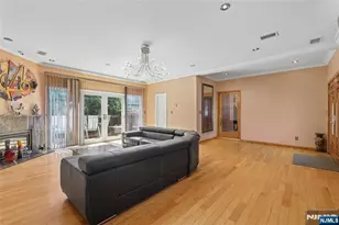 4-16 Bellair Ave, Fair Lawn, NJ 07410 - Photo 6