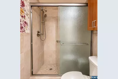 460 Liberty 460B Unit 207 #460B Unit 207, Little Ferry, NJ 07643 - Photo 8