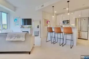 332 Newark Ave 4A, Jersey City, NJ 07302 - Photo 2