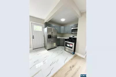 60 Laurel, Paterson, NJ 07522 - Photo 10