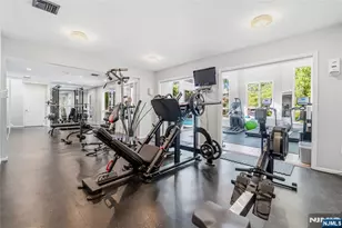 546 Windsor Dr, Palisades Park, NJ 07650 - Photo 18