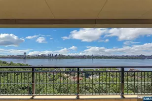 4 Horizon 1022, Fort Lee, NJ 07024 - Photo 8
