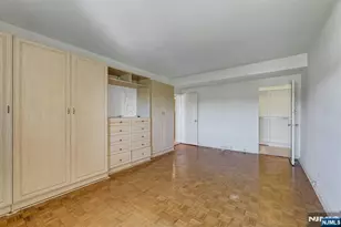 4 Horizon 1022, Fort Lee, NJ 07024 - Photo 42