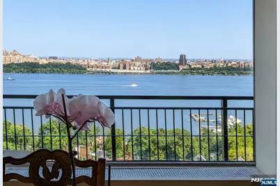 4 Horizon 1022 #1022, Fort Lee, NJ 07024 - Photo 4