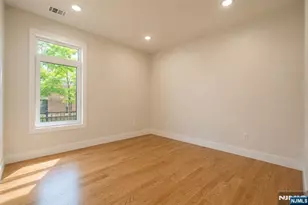 393 Myrtle Ave, Irvington, NJ 07111 - Photo 20