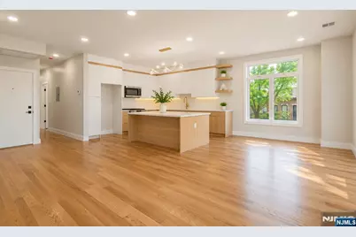393 Myrtle Avenue, Irvington, NJ 07111 - Photo 16