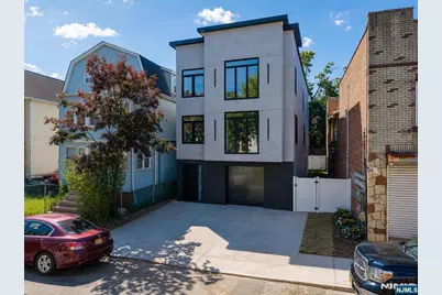 393 Myrtle Avenue, Irvington, NJ 07111 - Photo 24