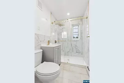 245 Passaic Avenue E9 #E9, Passaic, NJ 07055 - Photo 8
