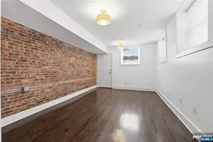 252 Mt Pleasant Ave 1, Newark, NJ 07104 - Photo 12