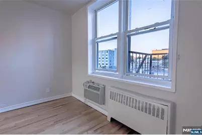 2160 Center Avenue 4P #4P, Fort Lee, NJ 07024 - Photo 8