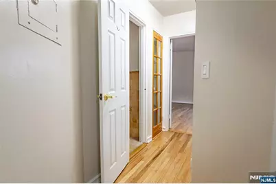 2160 Center Avenue 4P #4P, Fort Lee, NJ 07024 - Photo 2