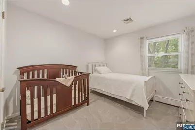 290 McHenry Drive, Paramus, NJ 07652 - Photo 24