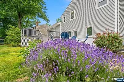 290 McHenry Drive, Paramus, NJ 07652 - Photo 30