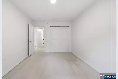 404 Waterview Court 404 #404, Hanover Township, NJ 07927 - Photo 14