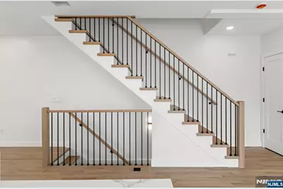 501 Saint Pauls Avenue, Cliffside Park, NJ 07010 - Photo 4