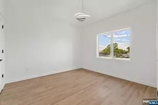 501 St Pauls Ave, Cliffside Park, NJ 07010 - Photo 20